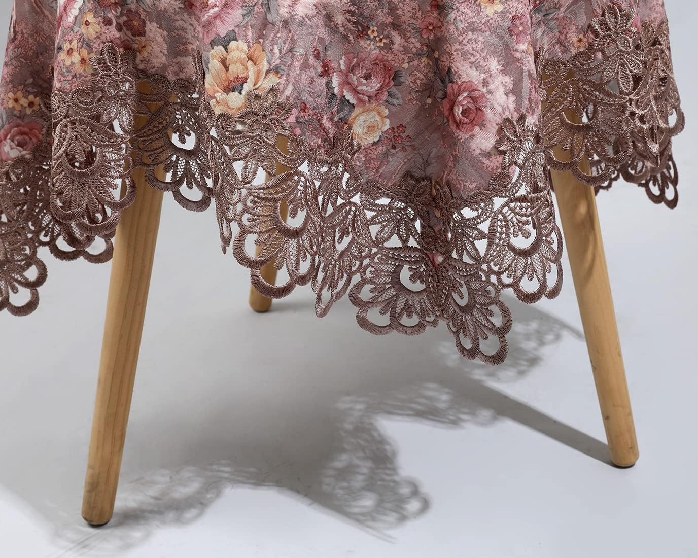 vctops Damask Lace Patchwork Tablecloth Luxury Square Small Table Cover Elegant Floral Embroidered Lace Table Cloth for Party Kitchen Dinning Picnic Decoration (Type F,32"x32")