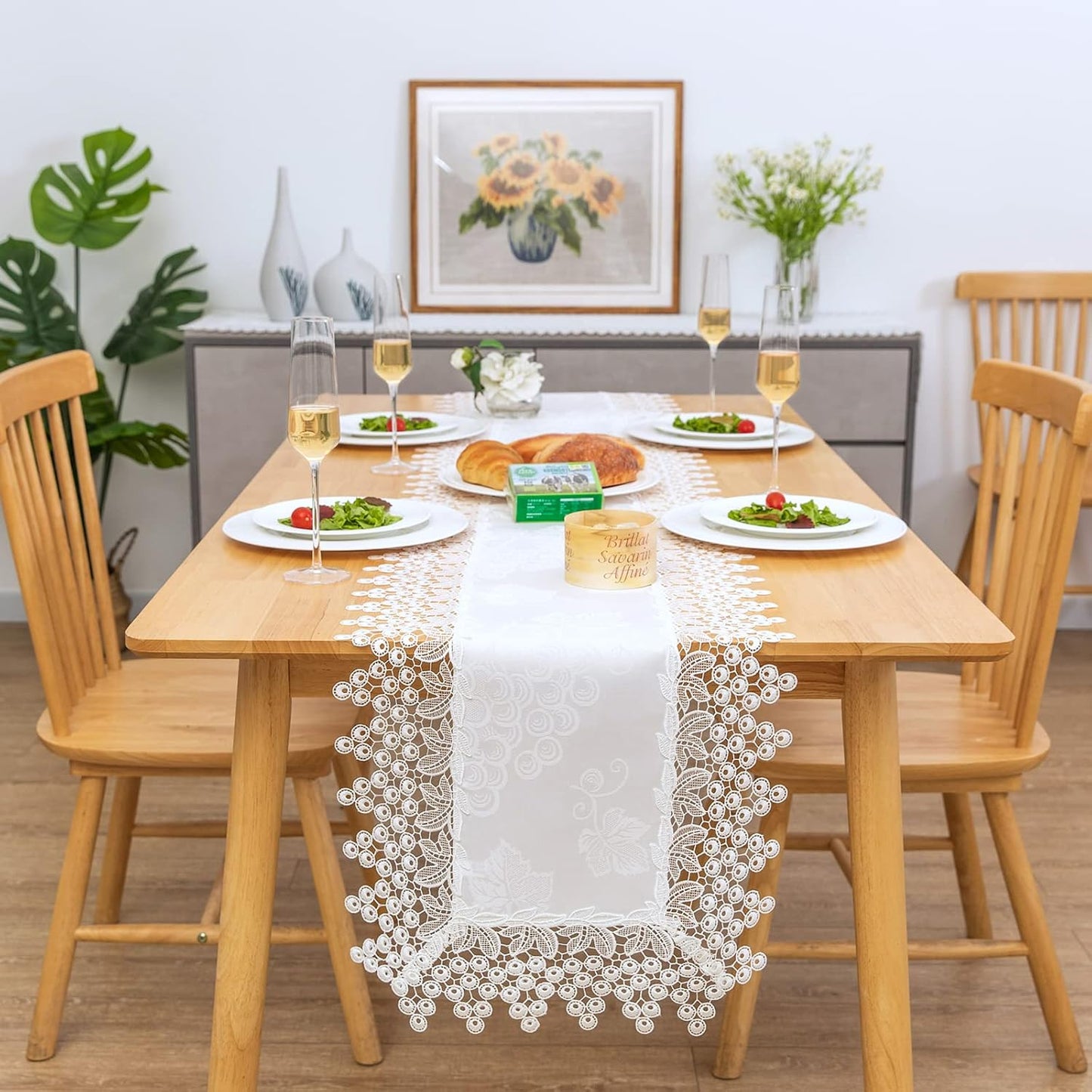 White lace Premium Rectangle Farmhouse Table Runner Waterproof OilProof SpillProof AntiShrink Soft Wrinkle Resistant Decorative Fabric Table Cover Kitchen Dinning Party Wedding Banquet
