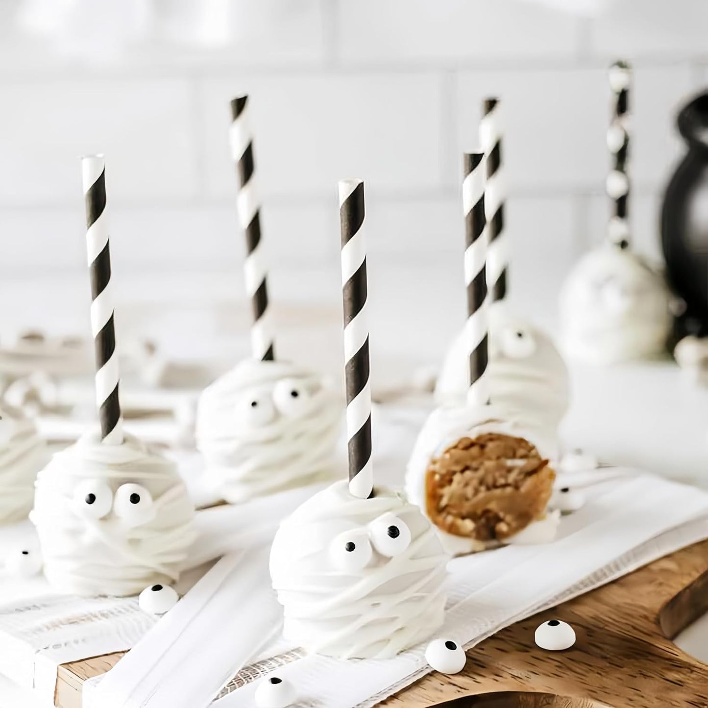 Black White Striped Biodegradable Paper Drinking Straws Unwrapped 7.75 inch 100 Counts - for Cocktail, Juice, Decoration, Crafts