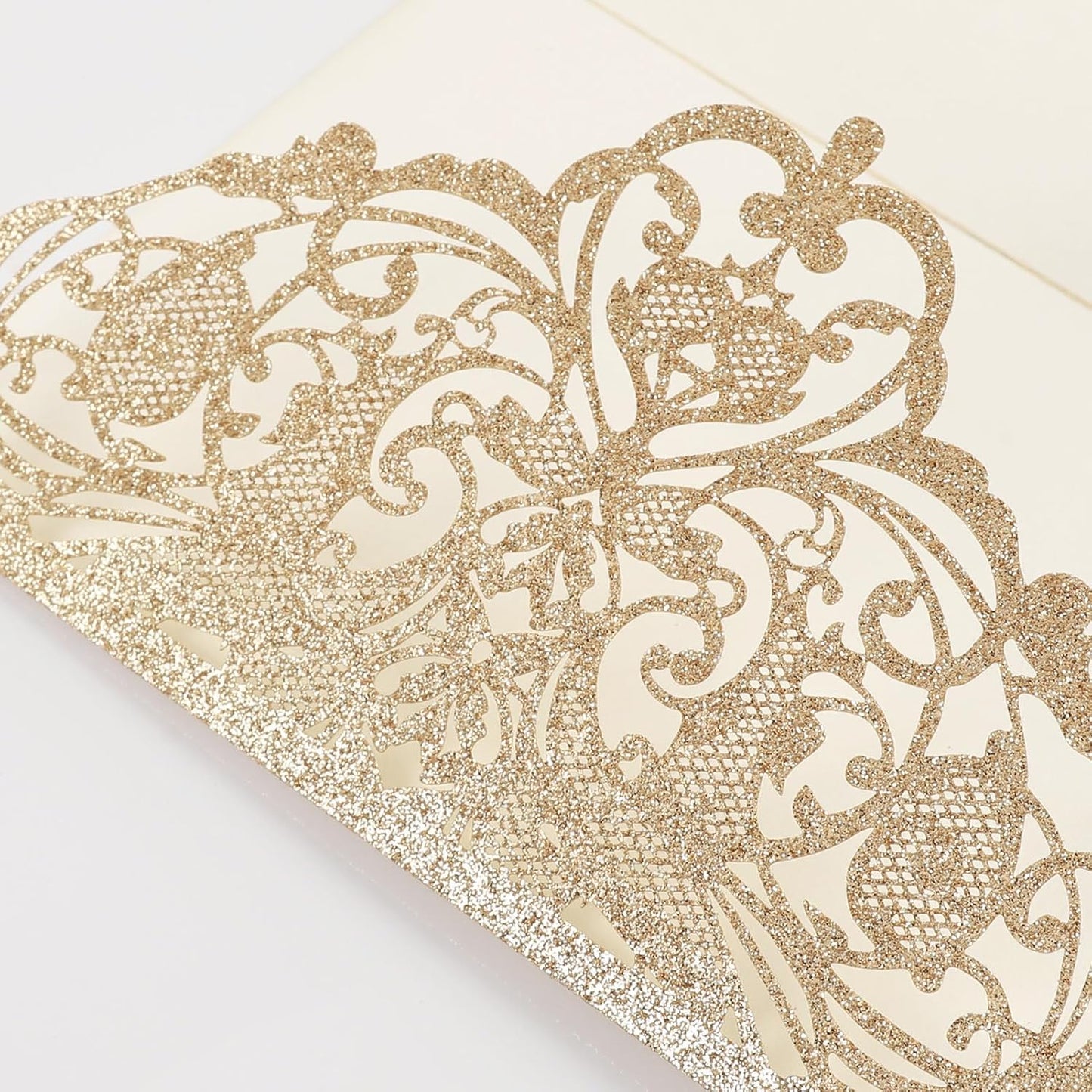 25pcs Gold Glitter Laser Cut Invitations Tri-Fold Blank Personalized Wedding Invitations Pocket With Envelopes and Rsvp Cards for Wedding Bridal Shower Quinceanera 15 Anos Invite