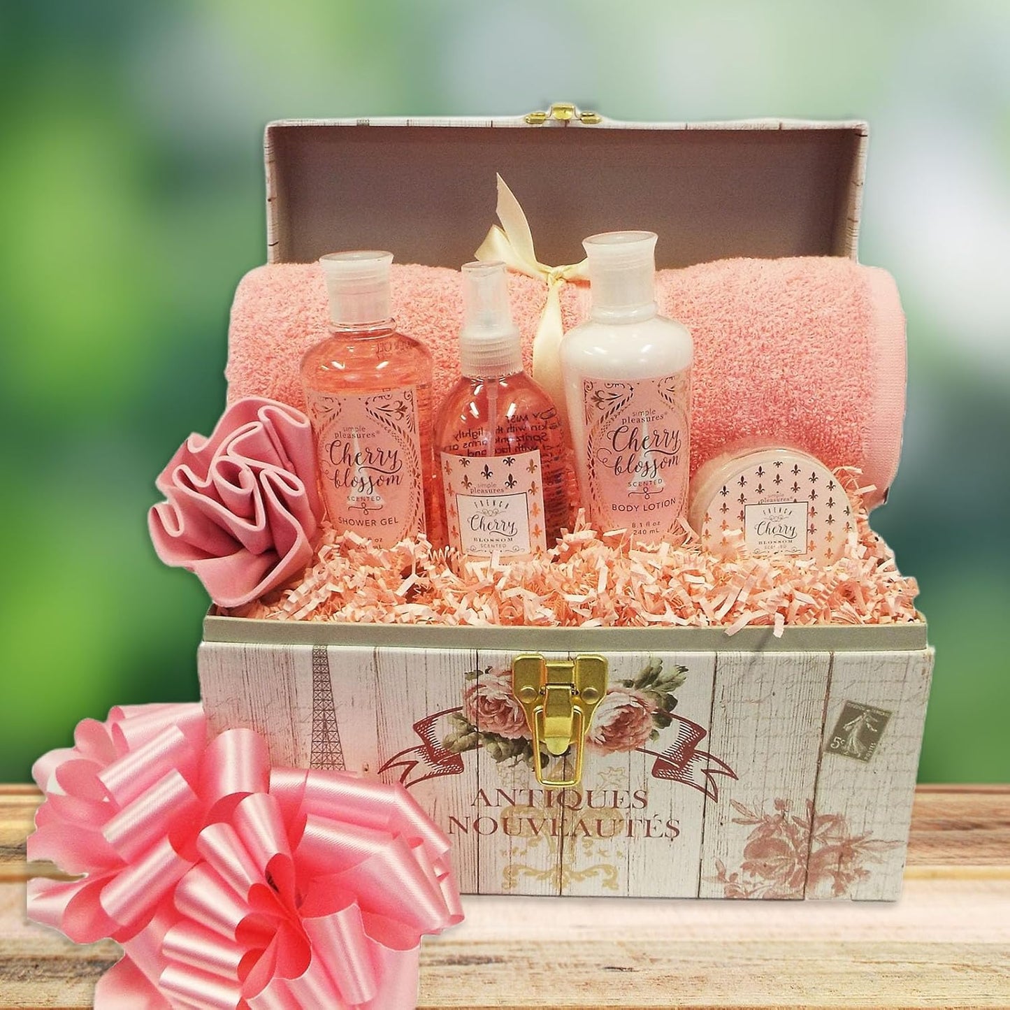 1 LB Champagne Crinkle Cut Paper Shred Filler Great for Gift Wrapping, Champagne Basket Fillers, Birthday, Gift Wrapping, Anniversary, Halloween Thanksgiving Christmas Party Decor Filling Supplies